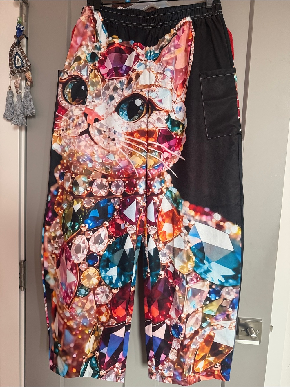 Colorful Gemstone Cat Print Barrel Pants